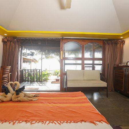 Mariposa Beach Grove Agonda Bagian luar foto