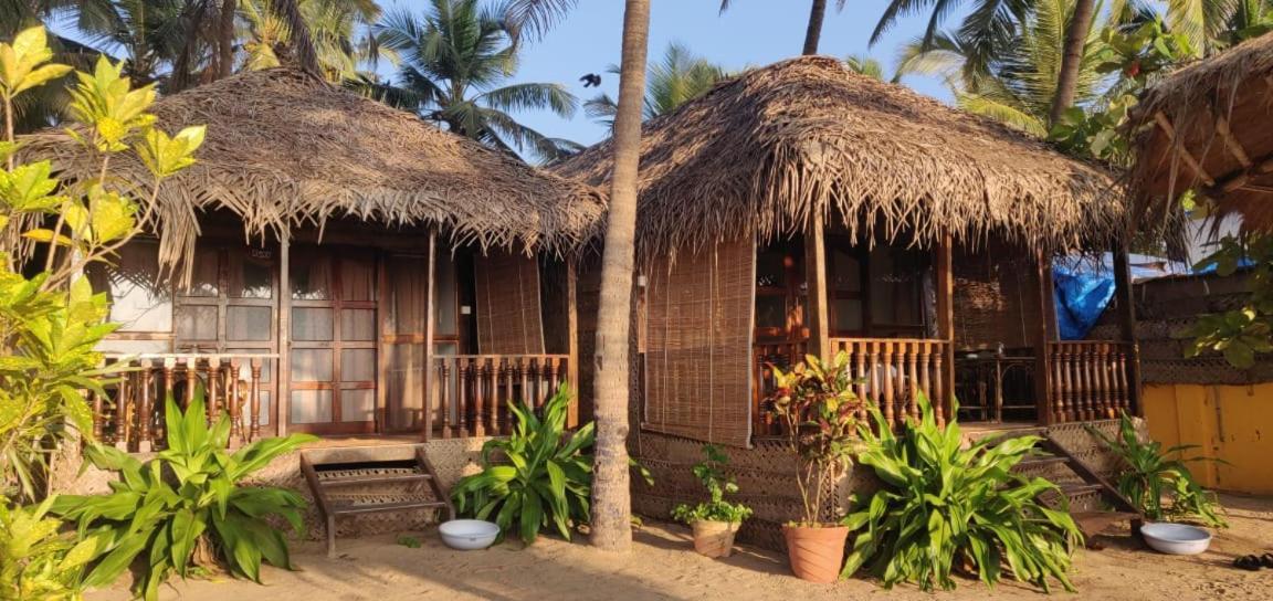 Mariposa Beach Grove Agonda Bagian luar foto